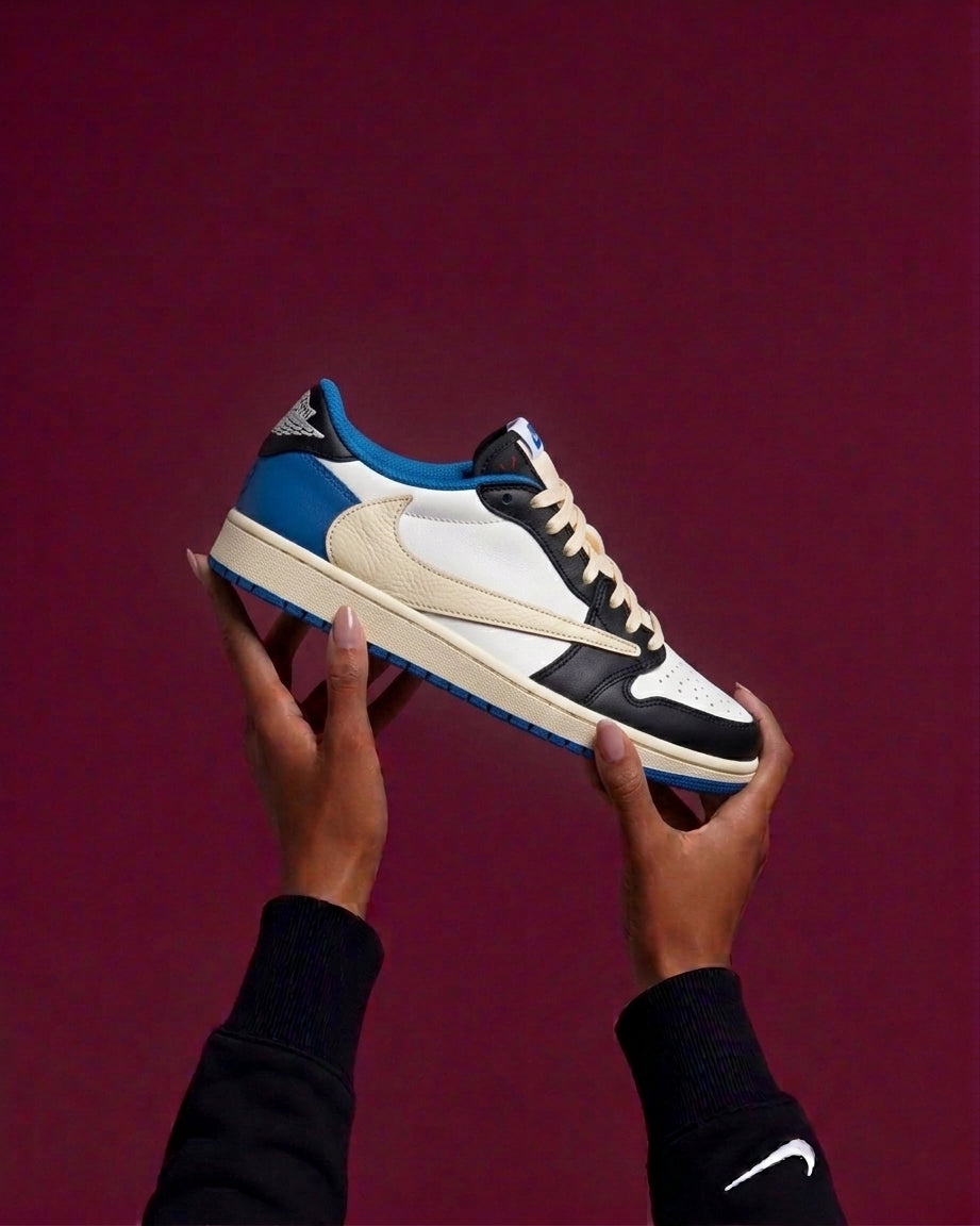 Air Jordan 1 Retro Low OG x Travis Scott